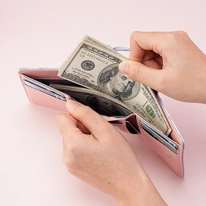 Portfel z potrójnym zamkiem bł – Wallets recenzja i cena