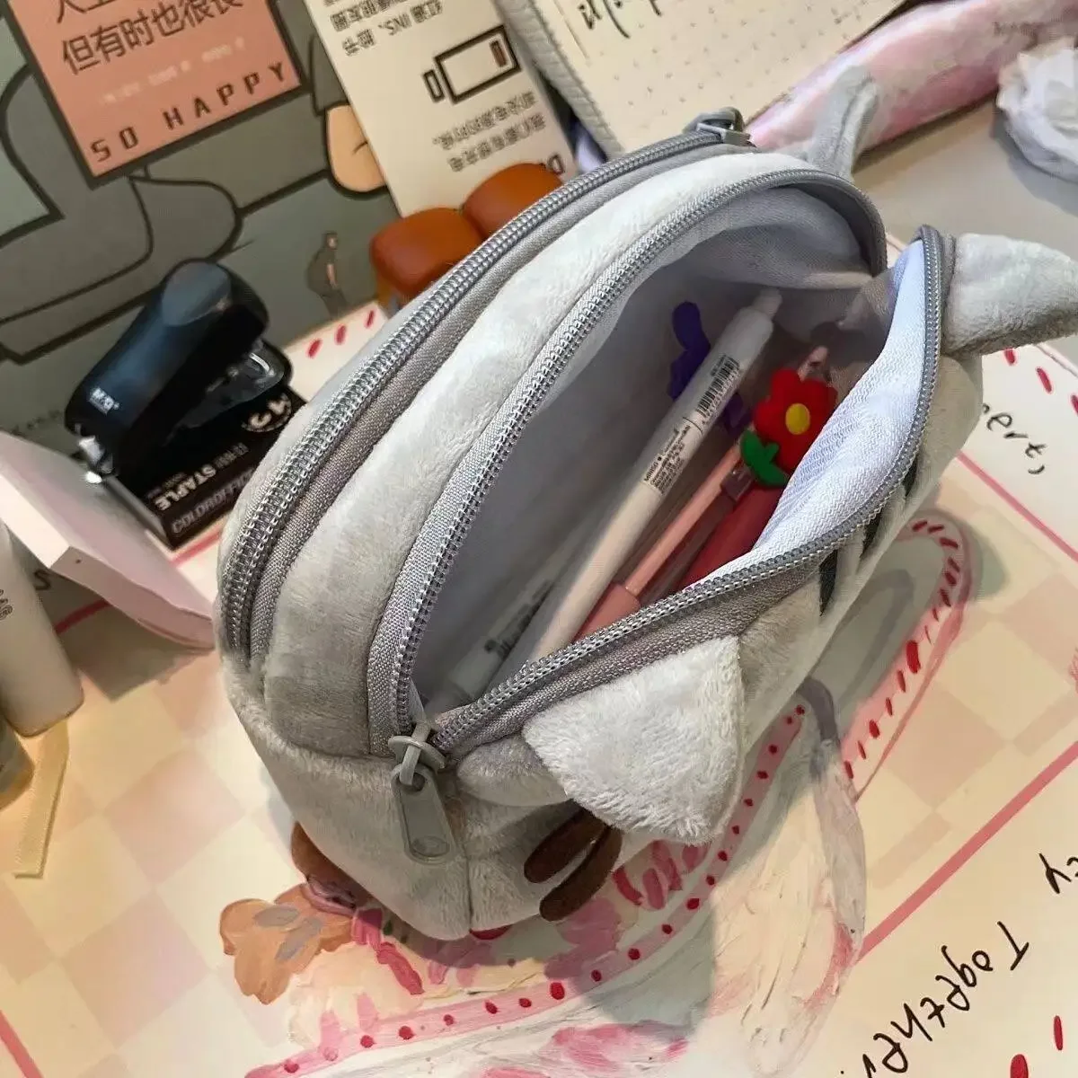 Uroczy piórnik z motywem grube – Cosmetic Bags recenzja i cena