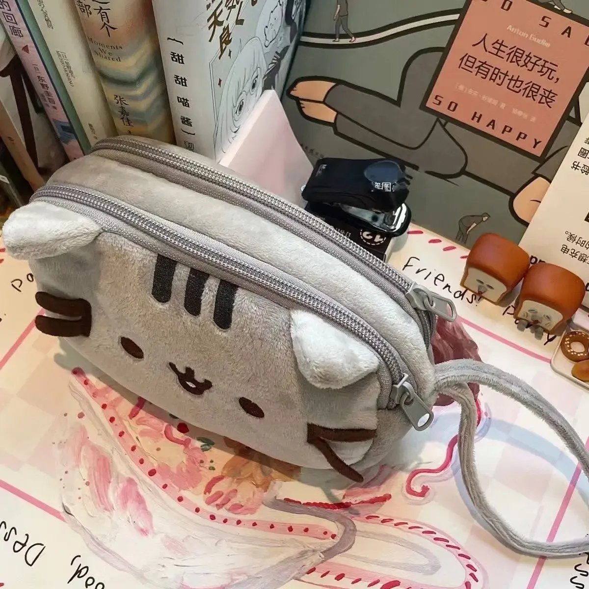 Uroczy piórnik z motywem grube – Cosmetic Bags recenzja i cena