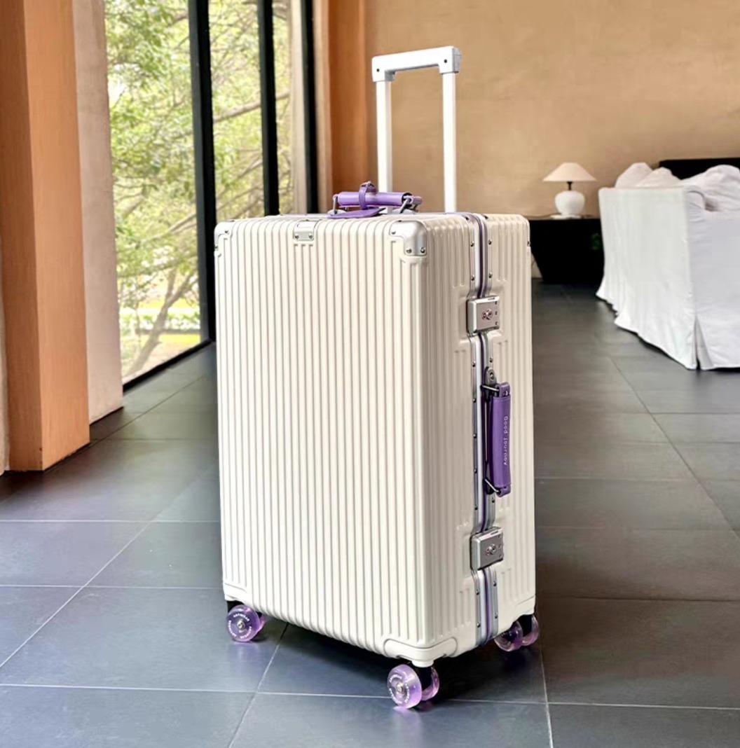 Walizka z aluminiową ramą, kol – Aluminum Frame Carry On Luggage recenzja i cena